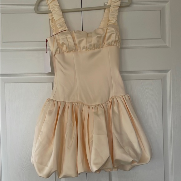 NWT Elegant Cream Mini Dress #09 - Picture 4 of 6
